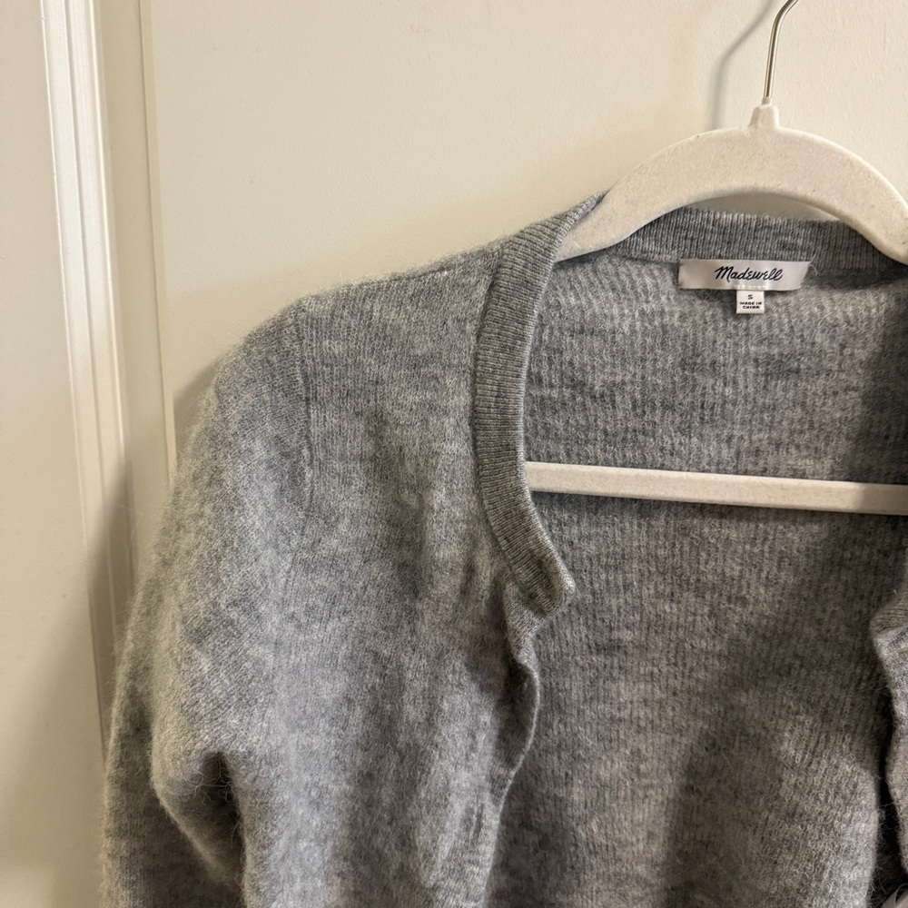 ✨madewell cozy cropped cardigan - light grey✨